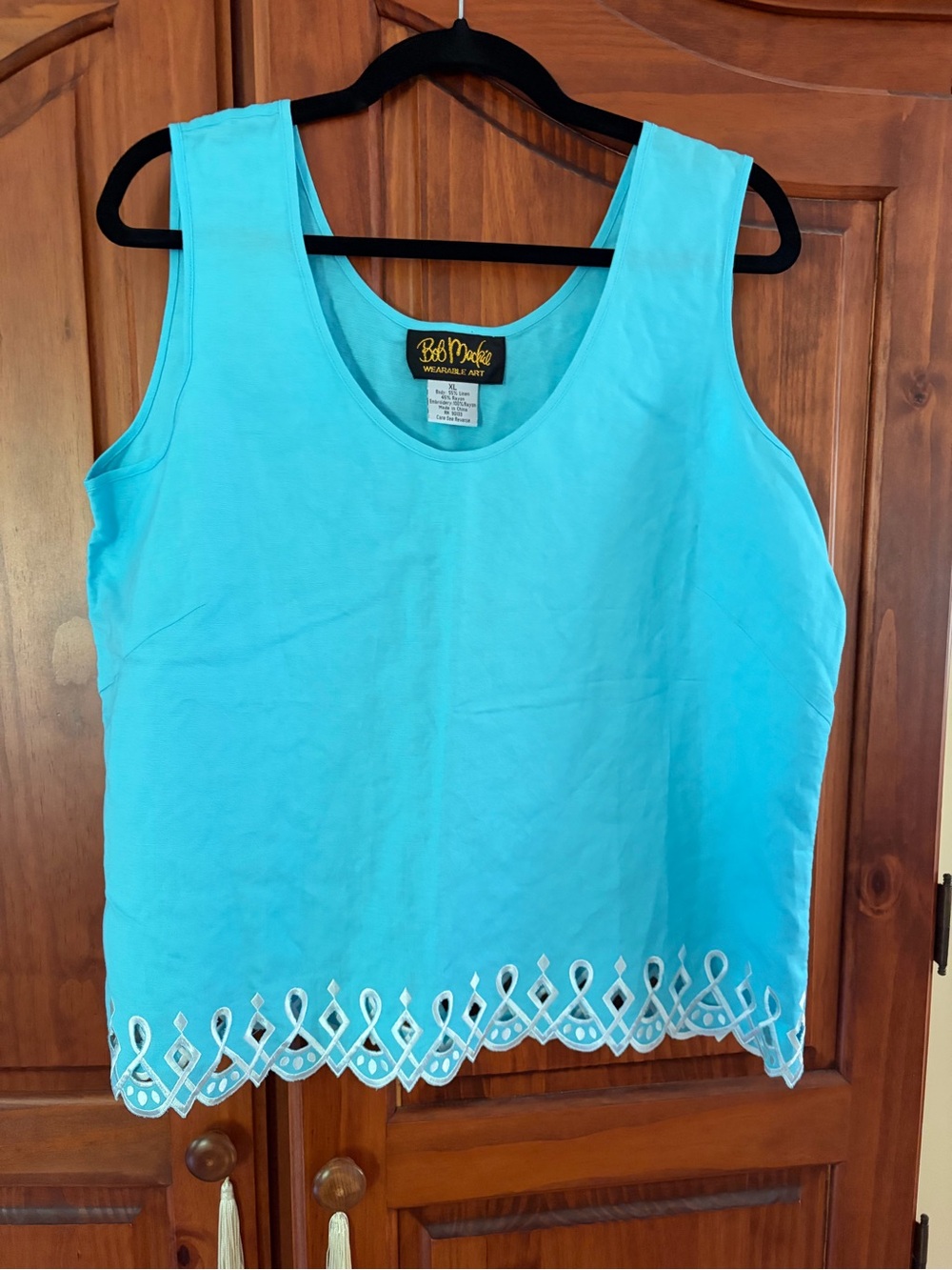 Bob Mackie Linen Blend Tank w/ white Embroidered Design at Hem XL